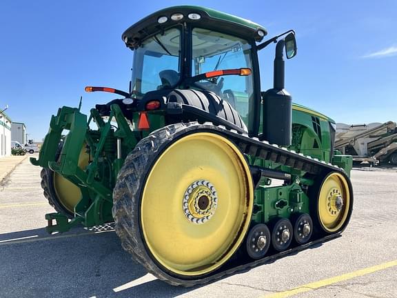 Image of John Deere 8310RT equipment image 4