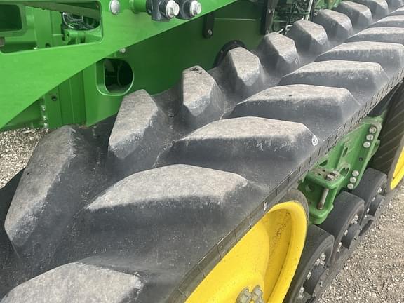 Image of John Deere 8310RT equipment image 3