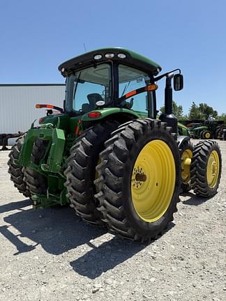 Image of John Deere 8335R equipment image 4