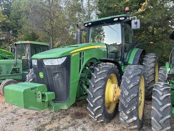 Image of John Deere 8335R Image 0
