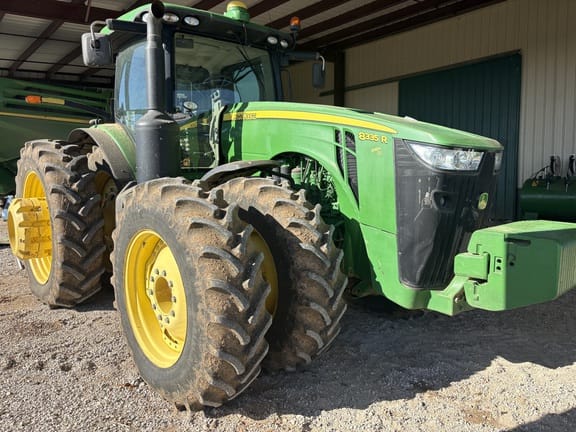 2012 John Deere 8335R Equipment Image0