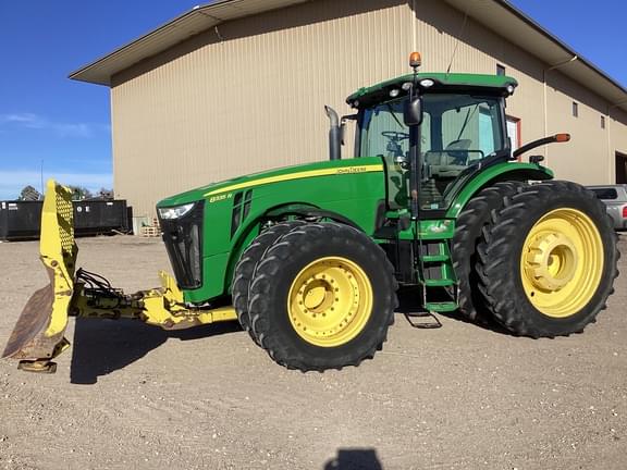 Image of John Deere 8335R equipment image 3
