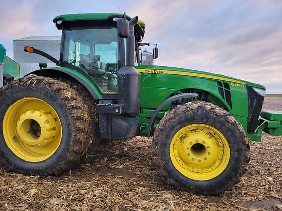 Image of John Deere 8335R equipment image 2