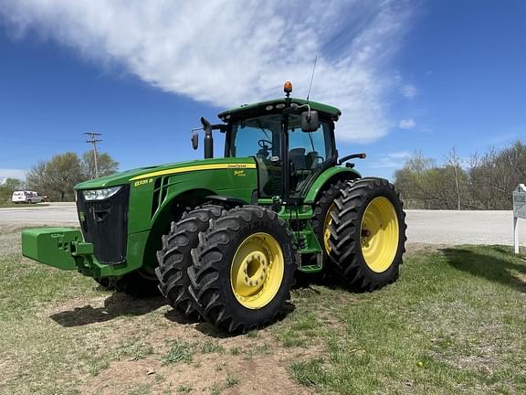 Image of John Deere 8335R Primary image