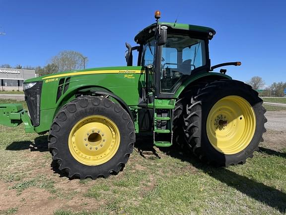 Image of John Deere 8335R equipment image 2