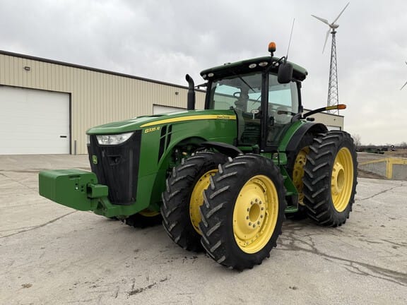 2012 John Deere 8335R Equipment Image0