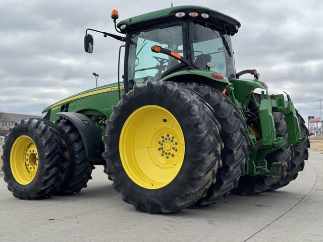 Image of John Deere 8335R equipment image 3