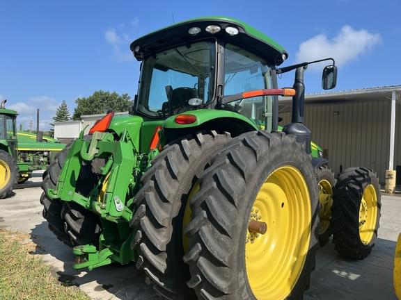 Image of John Deere 8335R equipment image 4