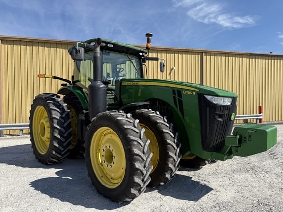 2012 John Deere 8335R Equipment Image0