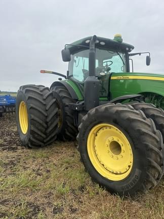 Image of John Deere 8335R equipment image 2