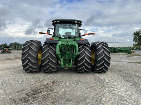 Image of John Deere 8335R equipment image 4