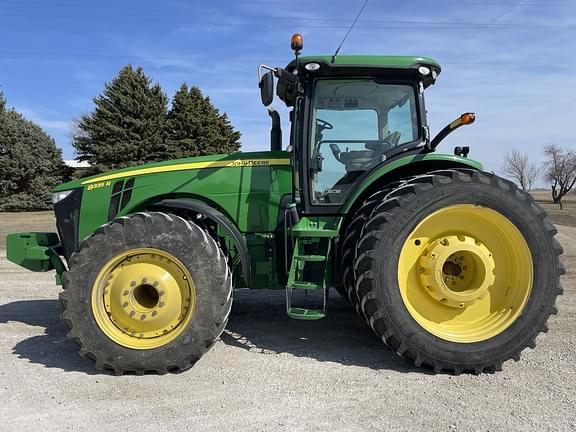 Image of John Deere 8335R equipment image 3