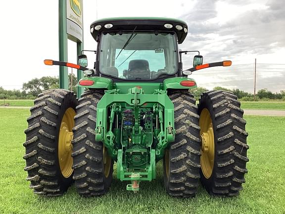 Image of John Deere 8335R equipment image 4