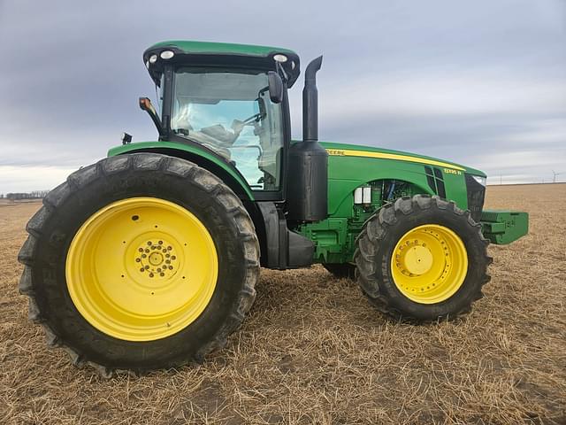 Image of John Deere 8335R equipment image 3