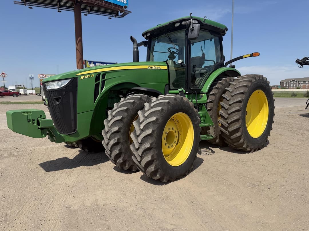 Image of John Deere 8335R Primary image