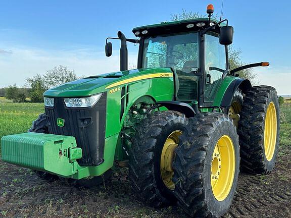 Image of John Deere 8335R equipment image 2