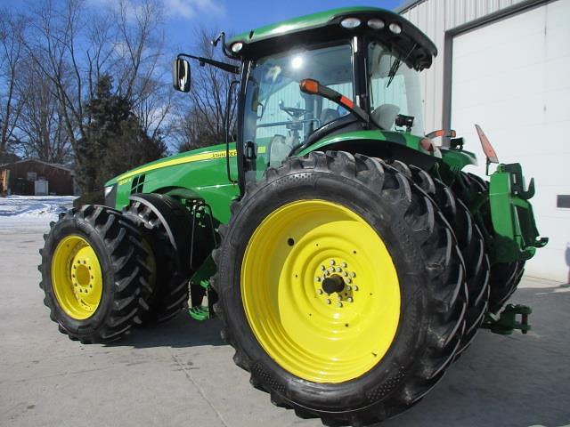 Image of John Deere 8335R equipment image 4