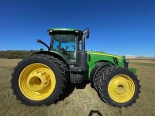 Image of John Deere 8335R equipment image 1