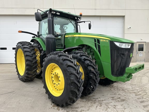 2012 John Deere 8335R Equipment Image0