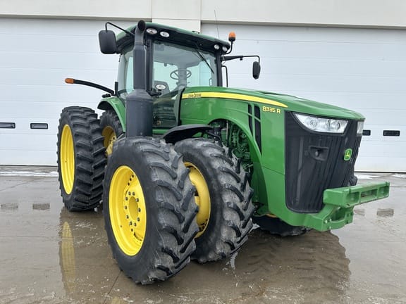 2012 John Deere 8335R Equipment Image0