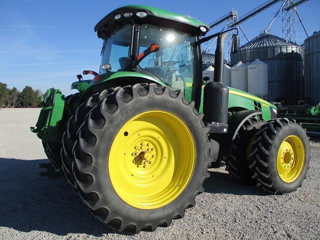 Image of John Deere 8335R equipment image 4