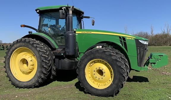 Image of John Deere 8335R Primary Image