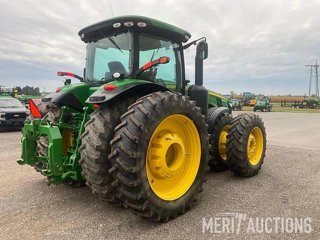 Image of John Deere 8335R equipment image 4