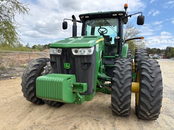 Image of John Deere 8335R equipment image 4