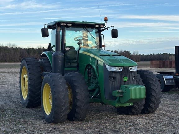 Image of John Deere 8335R equipment image 1