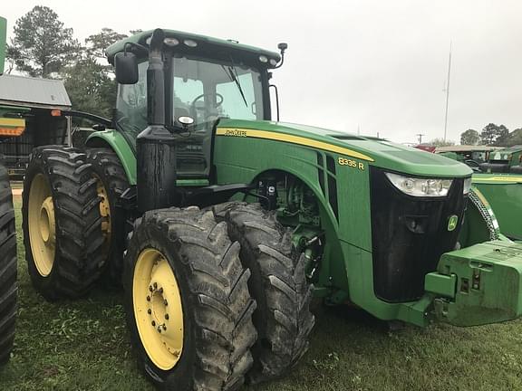 Image of John Deere 8335R equipment image 2