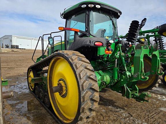 Image of John Deere 8335RT equipment image 1