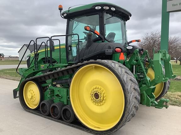 Image of John Deere 8335RT equipment image 2