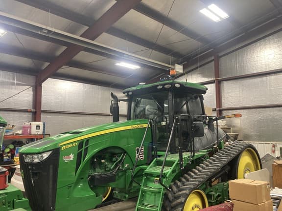 Image of John Deere 8335RT equipment image 3
