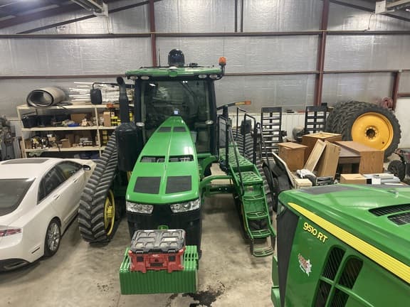 Image of John Deere 8335RT equipment image 2