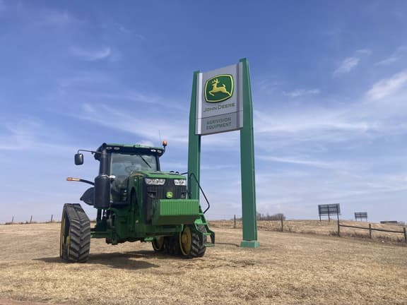 Image of John Deere 8335RT equipment image 2