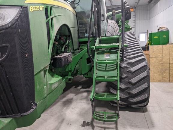 Image of John Deere 8335RT equipment image 3