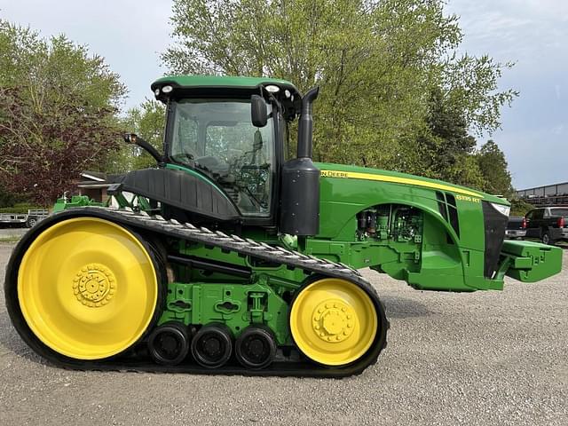 Image of John Deere 8335RT equipment image 3