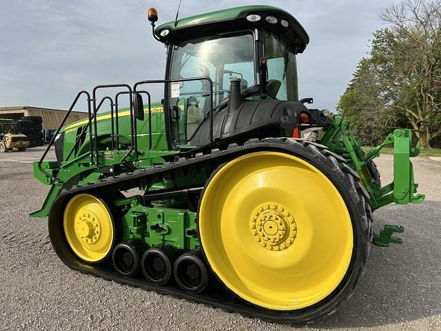 Image of John Deere 8335RT equipment image 4