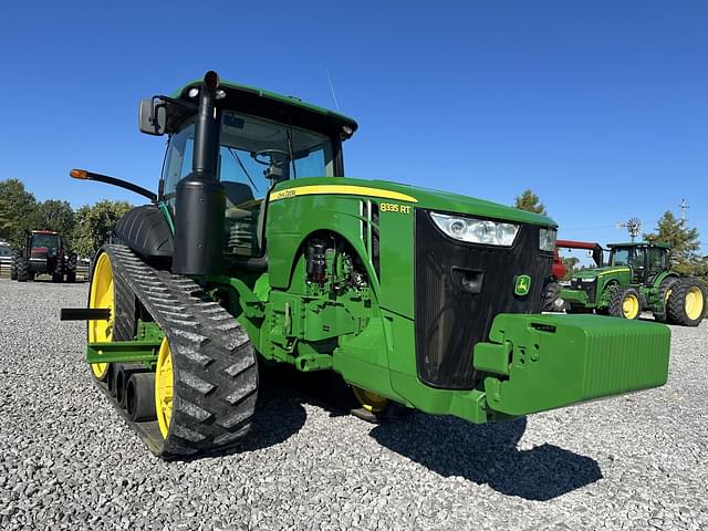 Image of John Deere 8335RT equipment image 2