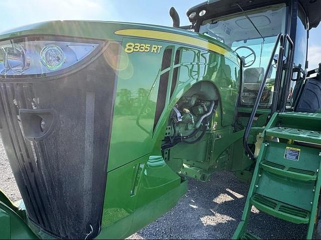 Image of John Deere 8335RT equipment image 3