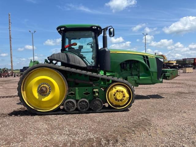 Image of John Deere 8335RT equipment image 2