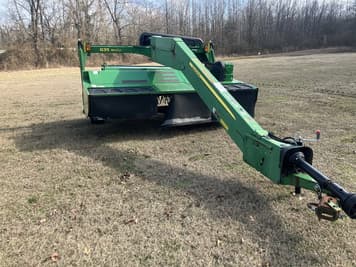 Main image John Deere 835