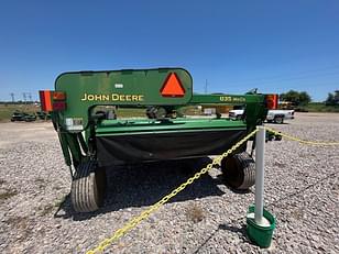 Main image John Deere 835 6