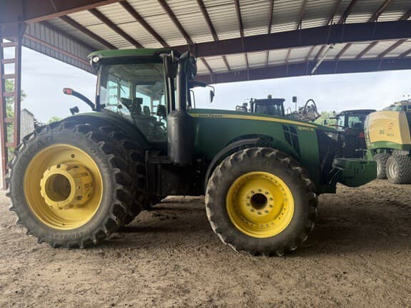 Image of John Deere 8360R equipment image 1