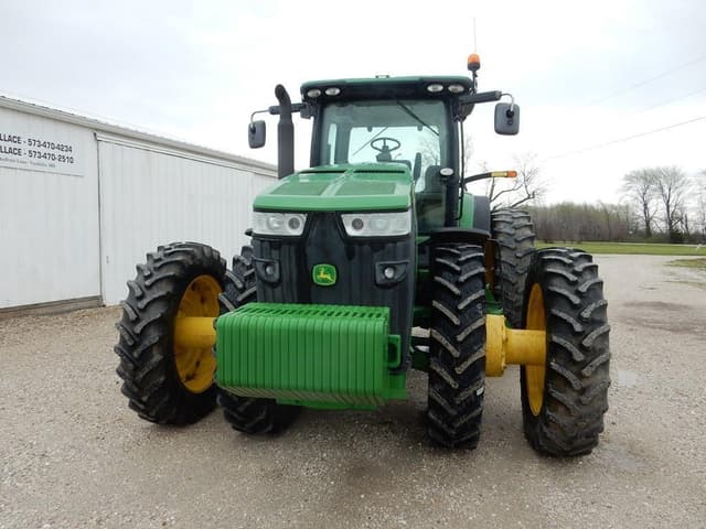 Image of John Deere 8360R equipment image 2
