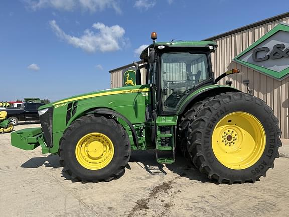 Image of John Deere 8360R equipment image 2