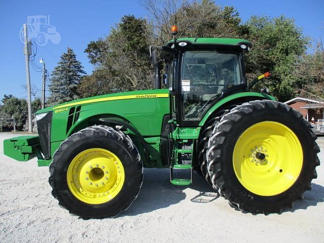 Image of John Deere 8360R equipment image 2