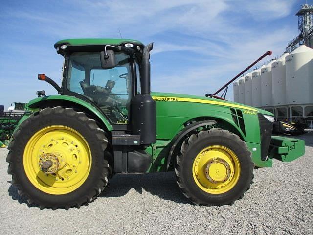 Image of John Deere 8360R equipment image 3