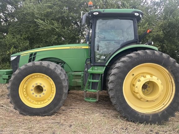 2012 John Deere 8360R Equipment Image0