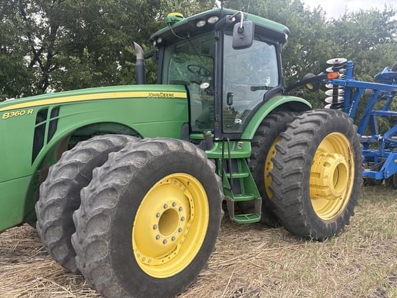 Image of John Deere 8360R equipment image 3